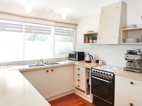 Backyard Bliss - Accommodation Brisbane 3