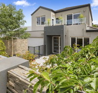 BANGALOW - MORNINGTON - Accommodation Brisbane