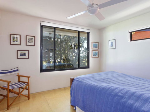 Barefoot Beach House - Accommodation Brisbane 3