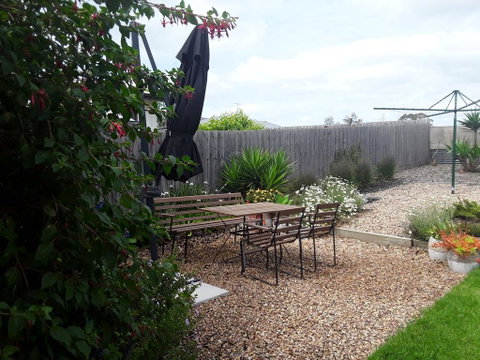 Bay Bell Cottage - Accommodation Brisbane 2
