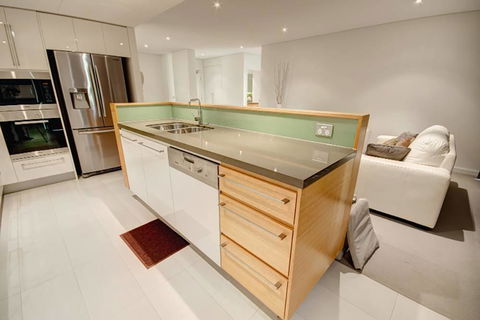 Bayview 701 - Accommodation Brisbane 3
