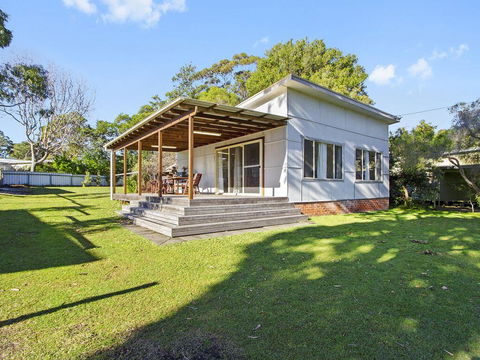 Beach Escape @ Currarong - Basic Family Accommodation - Accommodation Brisbane 3