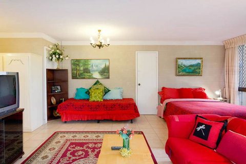Beach Haven Studio - Accommodation Brisbane 3