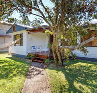 Beach House - Accommodation Brisbane