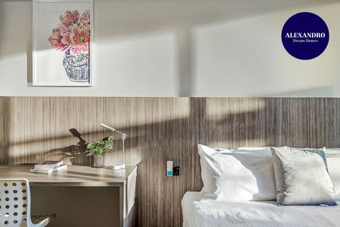 BEACH LOCATION STUDIO // CLOVELLY 1 - Accommodation Brisbane 0