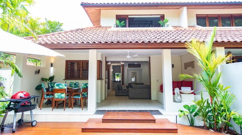 Beachfront Hideaway - Port Douglas - Accommodation Brisbane 1