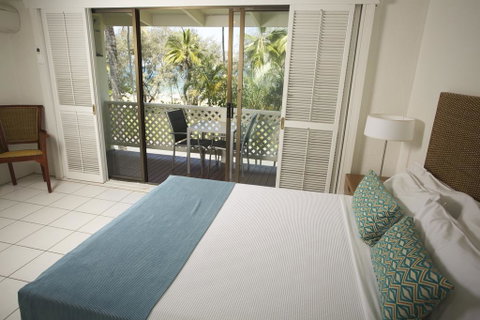 Beachfront Terraces Exclusive Onsite Reception And Management - Accommodation Brisbane 2