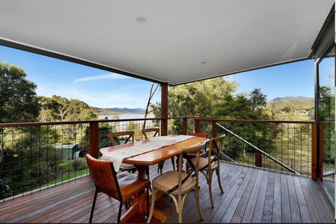 Relax At Goughs Bay - Accommodation Brisbane 0