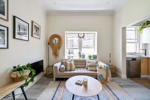 Relaxed Coogee Coastal Living With Ocean Views - Accommodation Brisbane 1