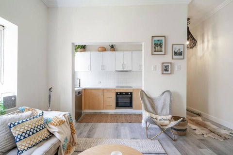 Relaxed Coogee Coastal Living With Ocean Views - Accommodation Brisbane 2