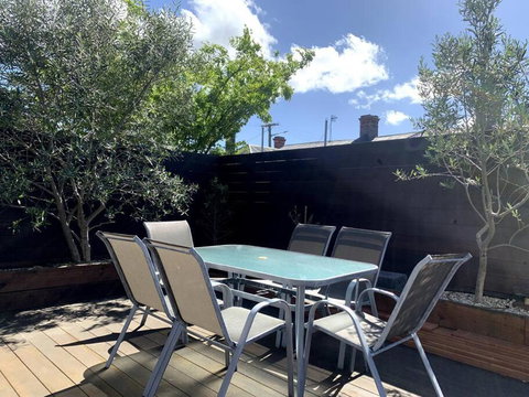 Renovated Character Home - Accommodation Brisbane 2