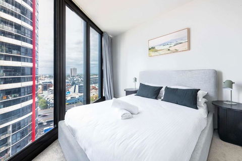 Resort Style Living 2 Bed Apt With Pool BBQ - Accommodation Brisbane 3