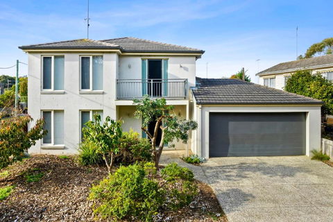 Retreat On Gairloch I Geelong River Hideaway - Accommodation Brisbane 0