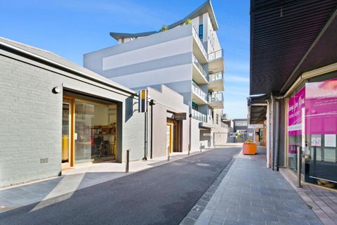 Right In The Centre Of Town - Accommodation Brisbane 3