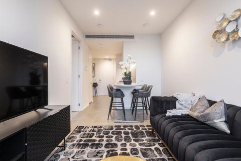 Ritzy Apartment In Iconic Australia 108 With Views - Accommodation Brisbane 2