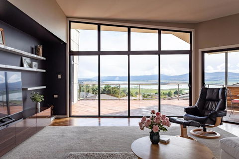 River Haven Serene Spacious With River Views - Accommodation Brisbane 0