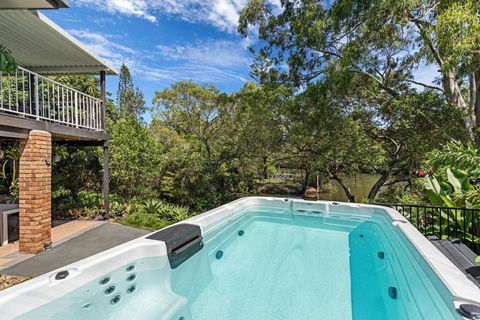 Riverfront Oasis In Elanora - Accommodation Brisbane 0