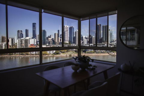 Riverfront Residences New Farm - Accommodation Brisbane 2