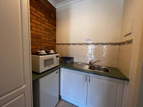 RiverPark Motel - Accommodation Brisbane 2