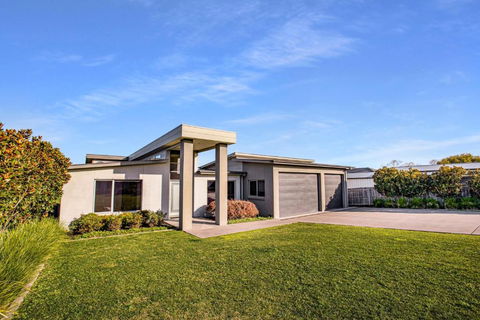 Riverside Haven - Accommodation Brisbane 2