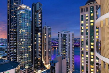 Riverview 2B2B Apt In CBD W/parking, Pool, Gym with Accommodation Brisbane