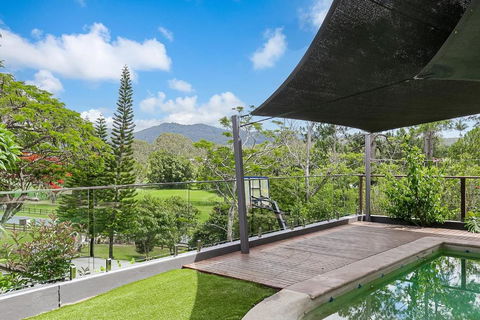 Riverview Homestead - Bring The Boat! - Accommodation Brisbane 3