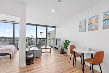 RiverViews 1BR 1BA Skytower Apt With Pool, Gym, Sauna with Accommodation Brisbane