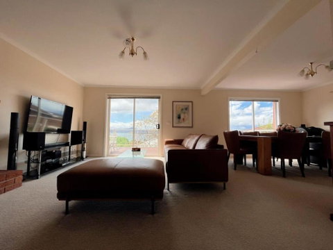 Riveting House With Incredible Water-view At SandyBay - Accommodation Brisbane 3