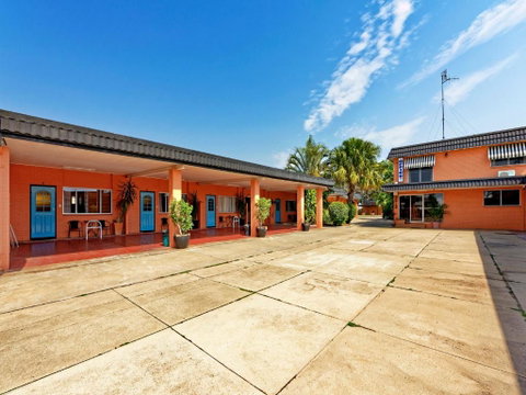 Riviera Motel Bundaberg - Accommodation Brisbane 1