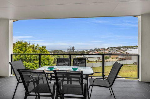 Salty Views - Accommodation Brisbane 0