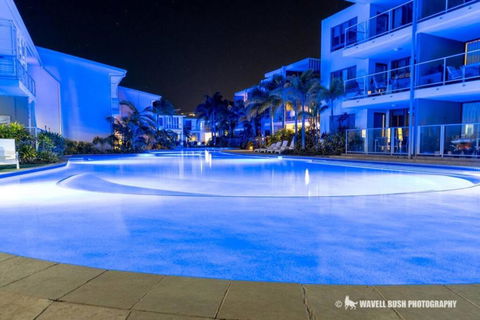 Sand Dunes Resort Stunning Beachfront Apartment - Accommodation Brisbane 0