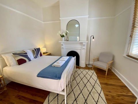 Roseland Cottage - CBD Heritage - Accommodation Brisbane 3