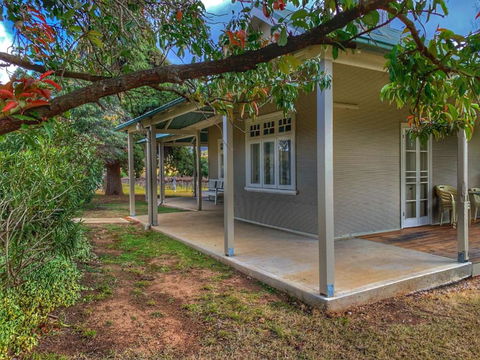 Roma Cottage On Roma Orchard - Accommodation Brisbane 2