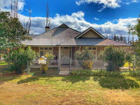 Roma Cottage On Roma Orchard - Accommodation Brisbane 0