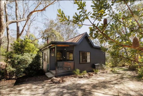 Romantic Tricklebeck Spa Cottage - Accommodation Brisbane 0