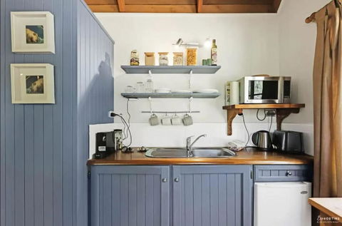 Romantic Tricklebeck Spa Cottage - Accommodation Brisbane 2