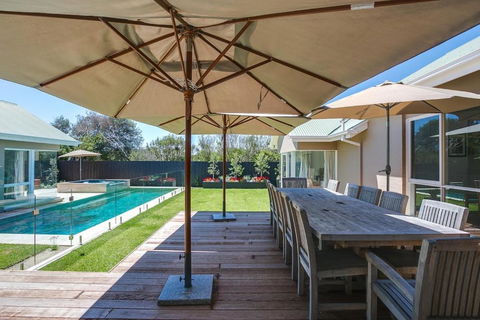 Royadie Resort - Pool Spa Tennis 500m To Beach - Accommodation Brisbane 1