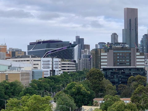 Royal Lodge - A Luxury Lifestyle - Accommodation Brisbane 0