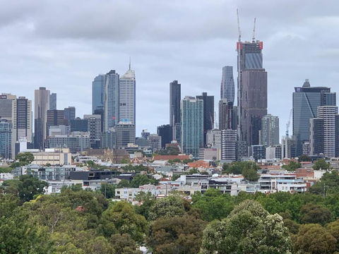 Royal Lodge - A Luxury Lifestyle - Accommodation Brisbane 2