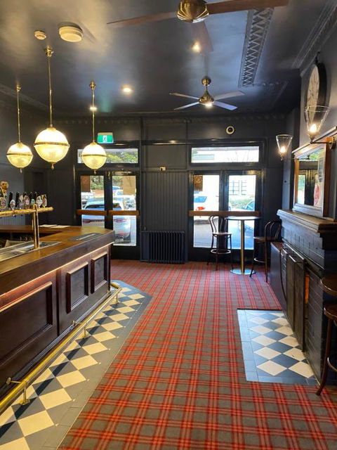 Royal Hotel Oberon - Accommodation Brisbane 2