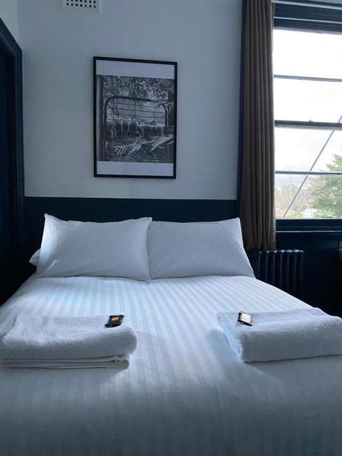 Royal Hotel Oberon - Accommodation Brisbane 1