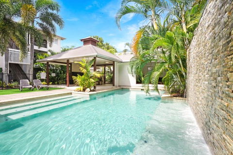 Royal Pavilions 8 - Accommodation Brisbane 0