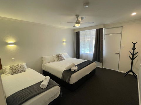 Royal Hotel Motel Scone - Accommodation Brisbane 0