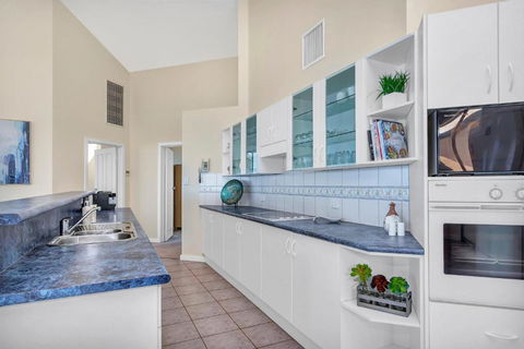 Sail Away - Aldinga Beach - C21 SouthCoast Holidays - Accommodation Brisbane 2