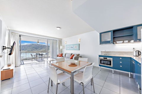 Sails On The Sea - Club Wyndham - Accommodation Brisbane 1