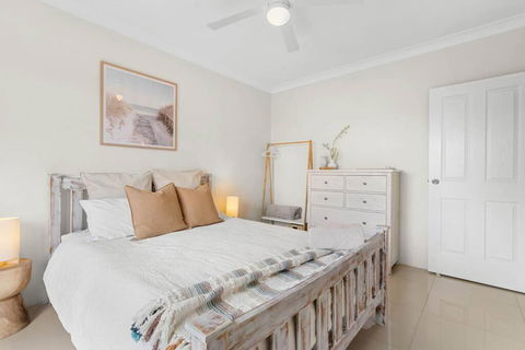 Salt & Sand - Walk To Forster Main Beach - Accommodation Brisbane 1