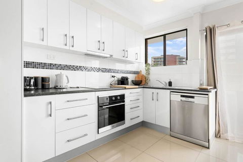 Salt & Sand - Walk To Forster Main Beach - Accommodation Brisbane 2