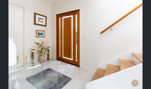 Salt Zen Holiday Townhouse - Accommodation Brisbane 2