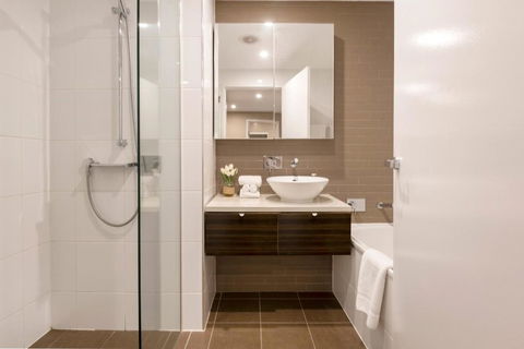 Saltwater Suites - Waterfront Apartments - Accommodation Brisbane 2