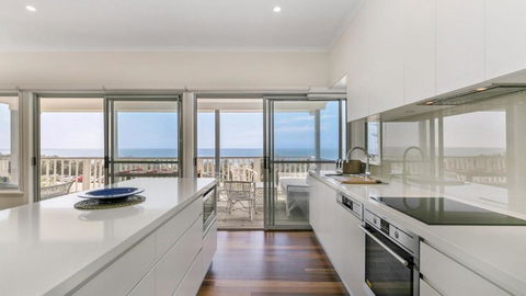 Salty Air Beachside Cottage At Killcare - Accommodation Brisbane 3